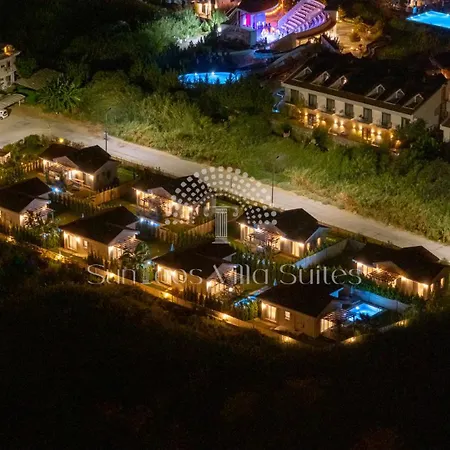 Sunteos Hotel *